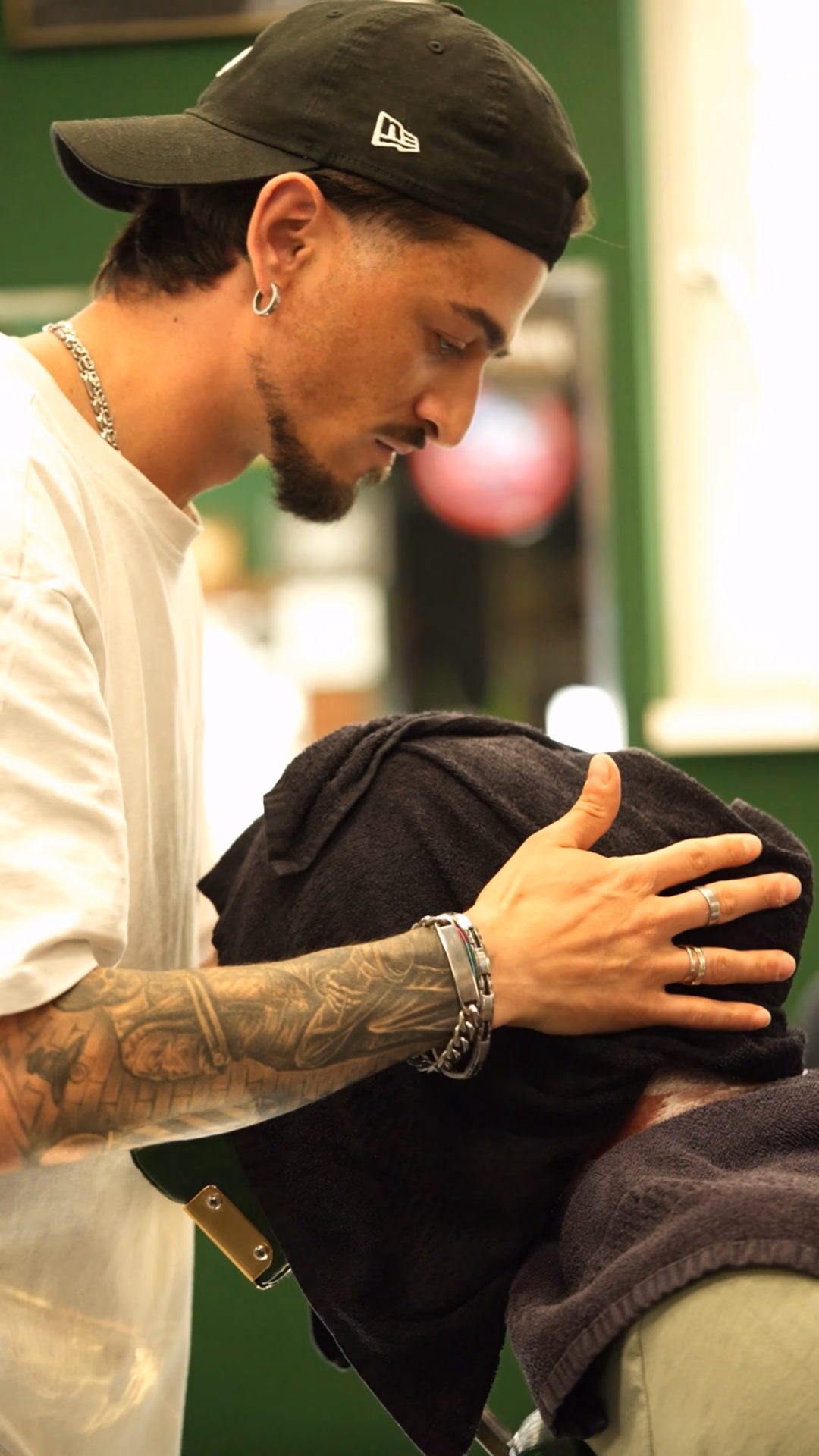 Hot Towel Beard Trim at Porem Barbershop